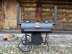 Vertikal Smoker mit Rauchrohre Vertikal Smoker mit Rauchrohre